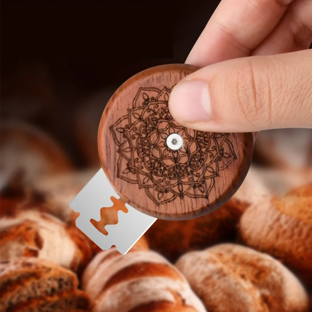 Outils de coulée de boulangeri - Dough Scraper Curved avis et prix