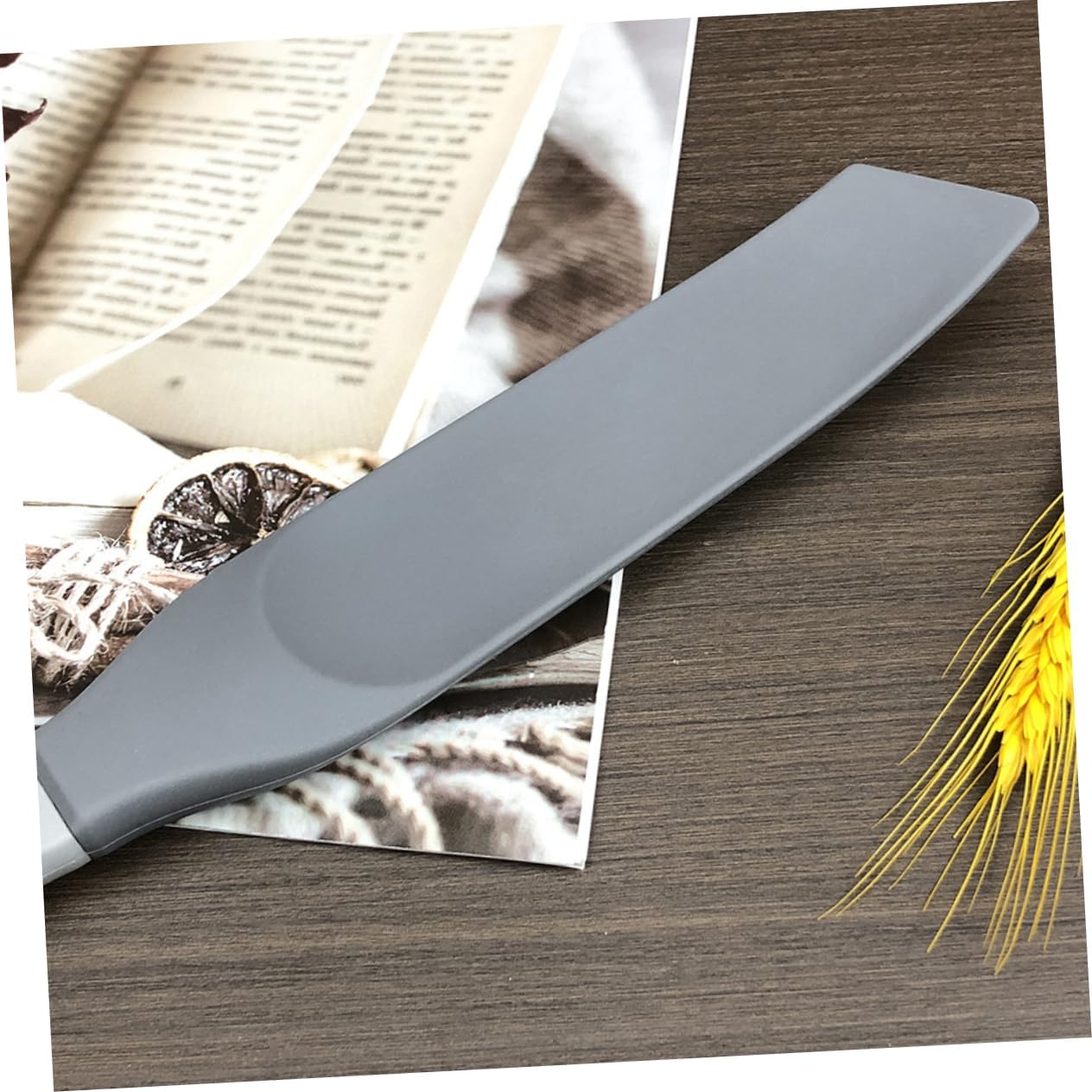 Spatule en silicone à fond inc - Dough Scraper Curved avis et prix
