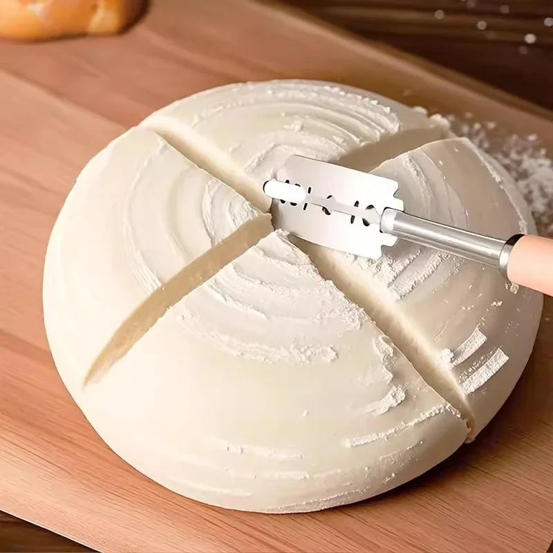 Coupe-pâte à pain avec 5 lames - Dough Scraper Curved avis et prix