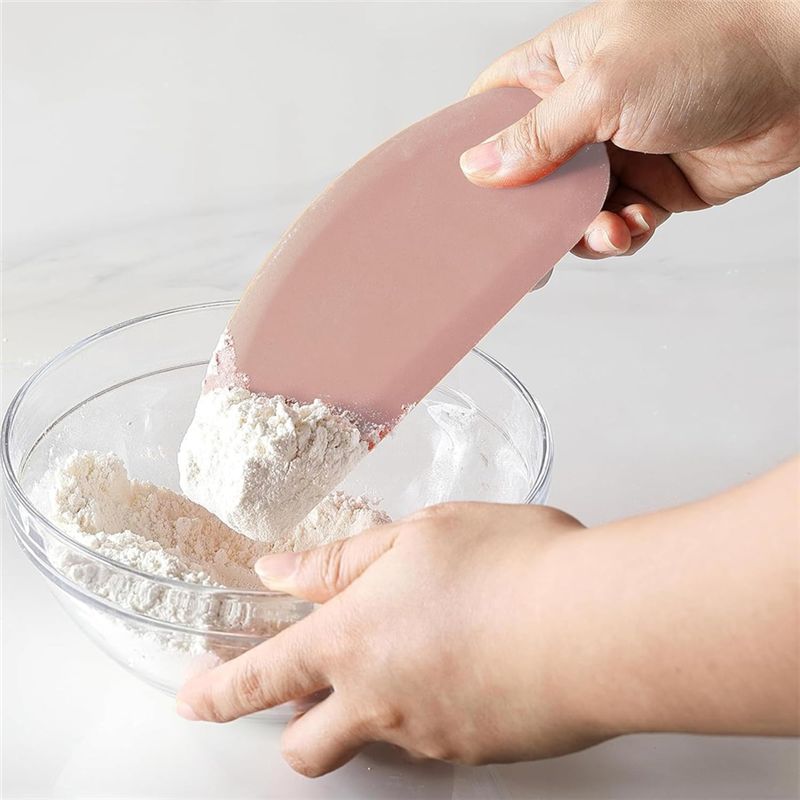 Grattoir à bol en Silicone AEE - Dough Scraper Curved avis et prix